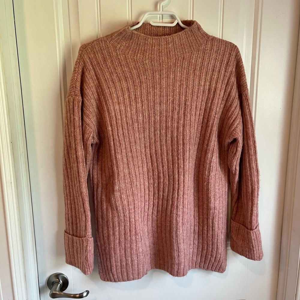 NWOT Old Navy Tunic Length Pink Sweater Small oversized